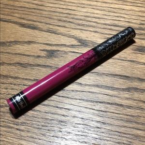 KVD liquid lipstick in Bauhau5